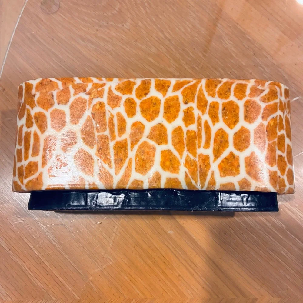 NWOT Animal Print Giraffe Print Candles Set (Ellipse & Square Candles)